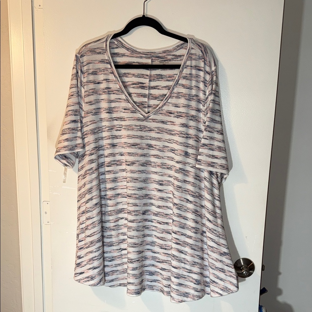 Lane Bryant Multicolor V-Neck Short Sleeve Top